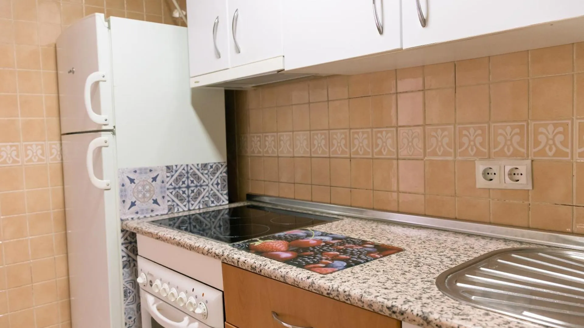 Dona Elena Apartment Fuengirola 0*,